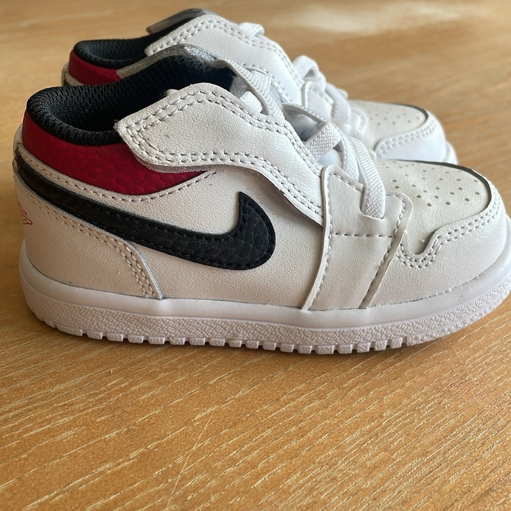 Toddler Nike CI3436 118 Jordan 1 Low ALT (TD) White/Gym Red-Black Size 6C